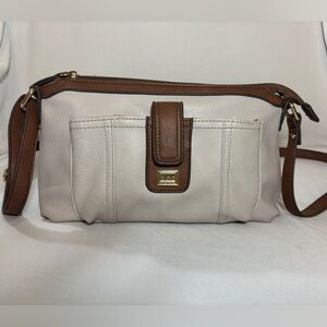 b.o.c. Born Concepts cream colored leather purse with brown trim. Crossbody